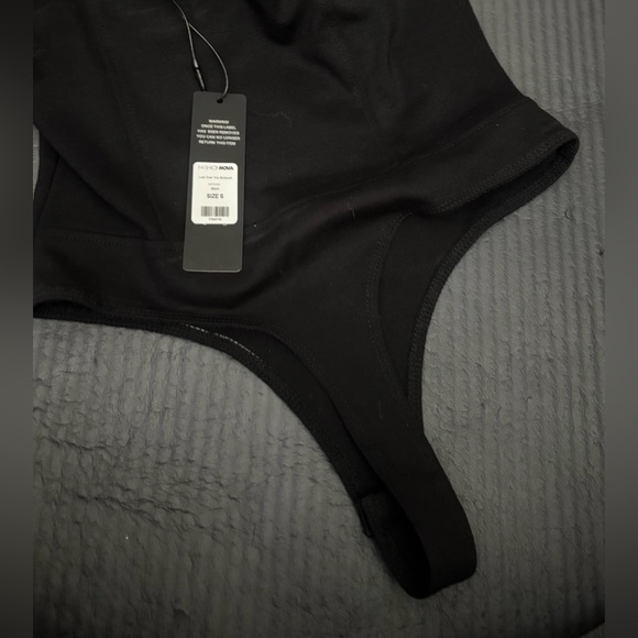 Fashion nova bodysuit - Picture 3 of 9